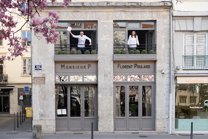 Monsieur P, Lyon
