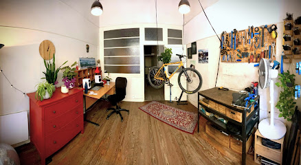 une roue et demie, atelier vélo, Lyon