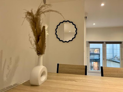Suite Maël - Appartement 4 personnes - Check in h24 Wifi - One-Bedroom Apartment, Lyon