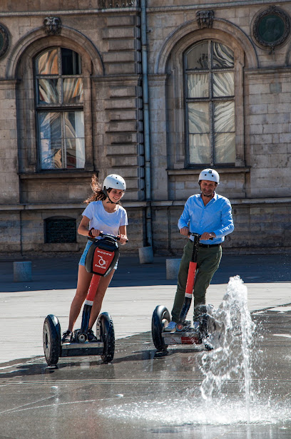 ComhiC - Location vélo électriques & Segway, visites guidées et team building, Lyon